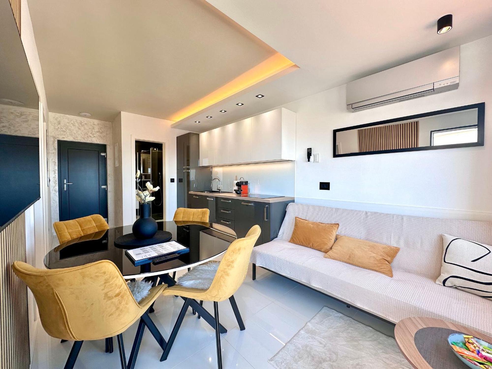 Apartments Sinisa - Krk Town Exterior photo